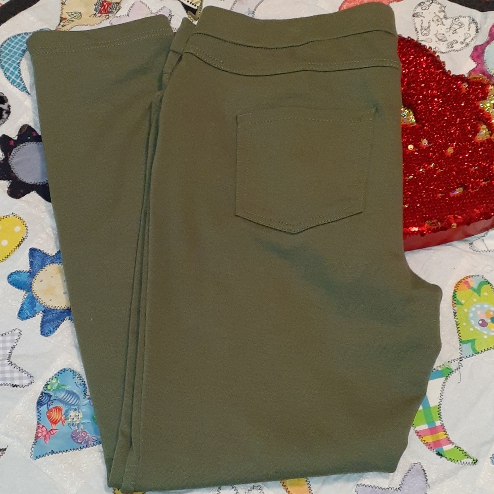 Olive skinny pants